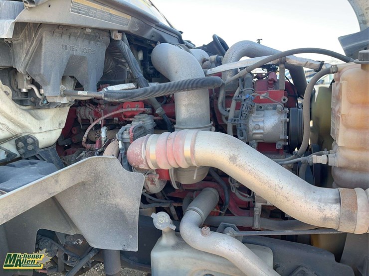 2017-international-prostar-image-21