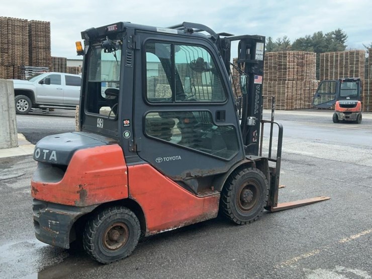 2018-toyota-8fdu25-image-5