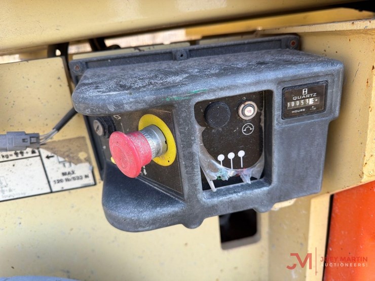 2015-jlg-2030es-image-6