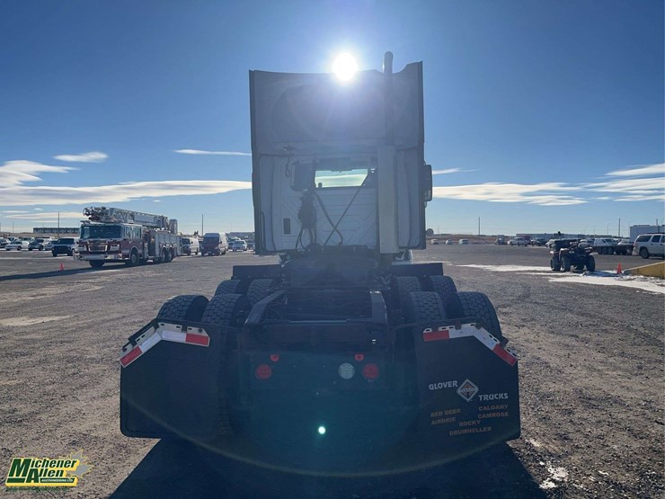 2017-international-prostar-image-4