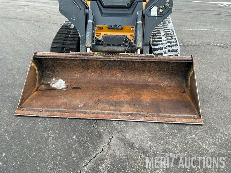 2023-deere-333g-image-8