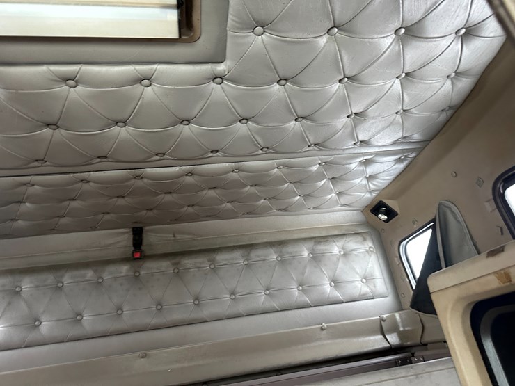 2001-international-2001-image-69