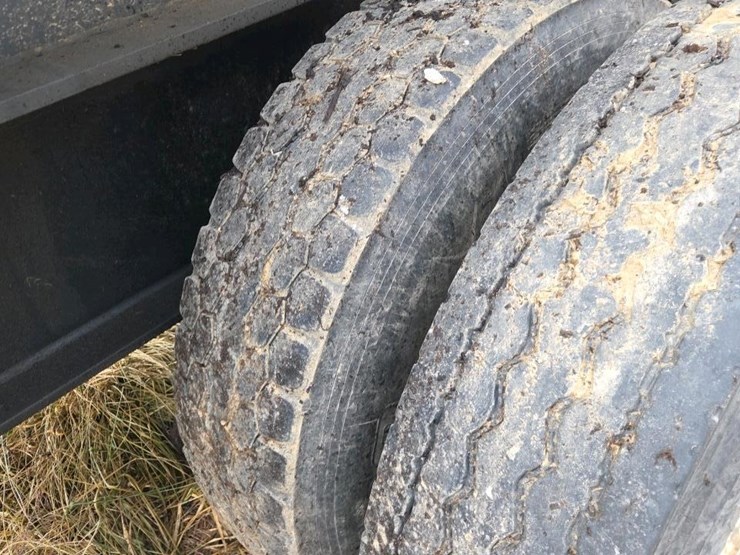 2019-deere-437e-image-26