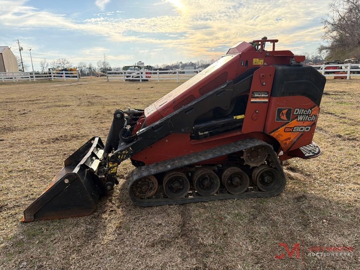 2019-ditch-witch-sk800-image-6