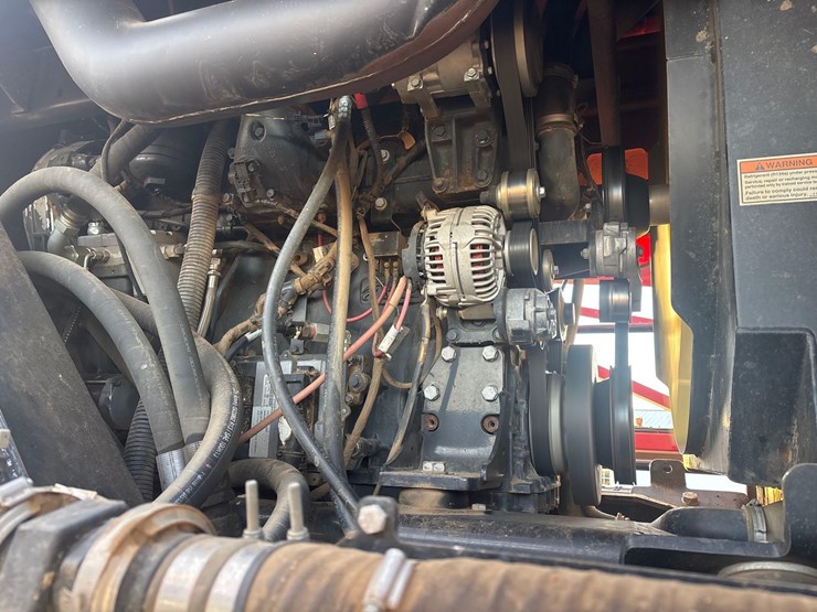 2013-case-ih-4430-patriot-sprayer-image-18