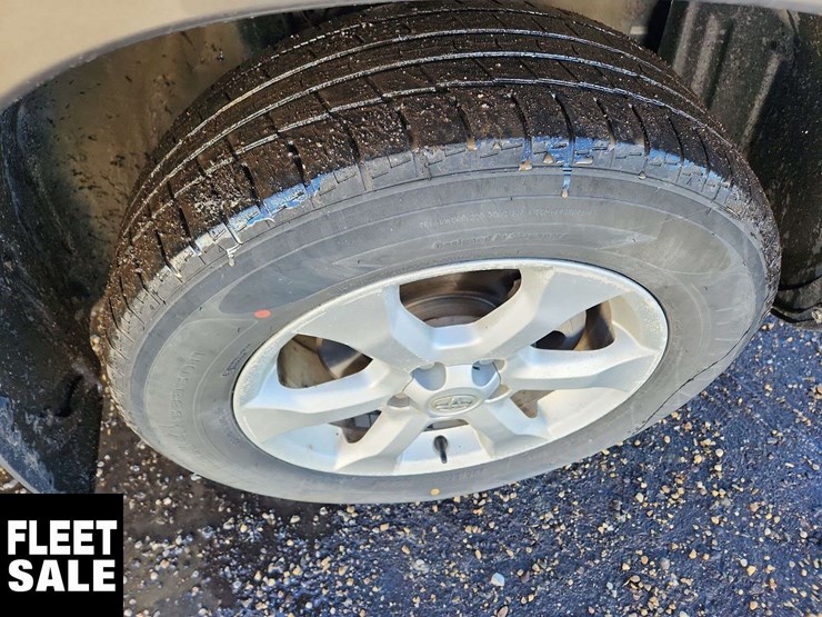 2009-toyota-rav4-image-33