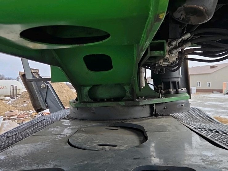 2019-deere-437e-image-13