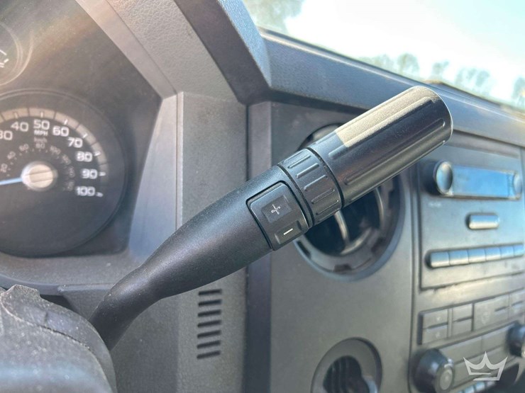 2014-ford-f550-image-15