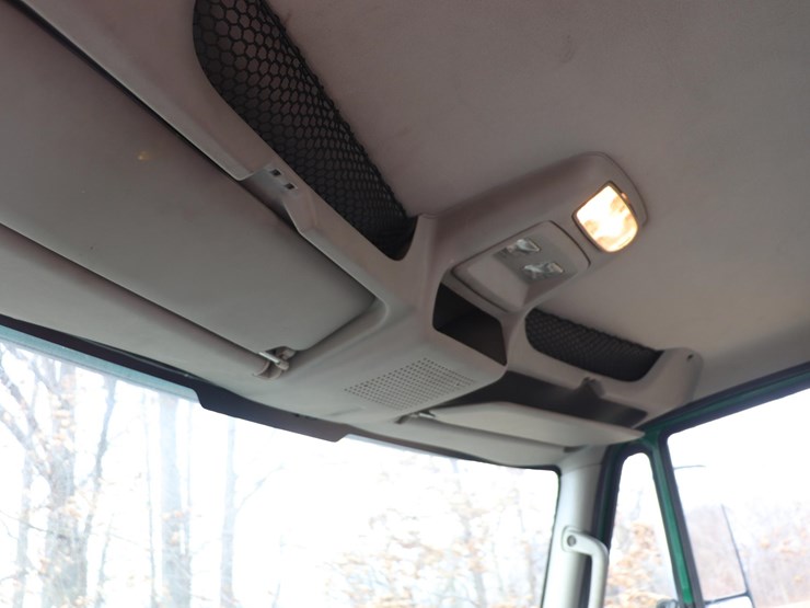 2014-international-prostar-image-10