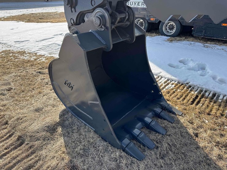 2019-deere-210g-image-19