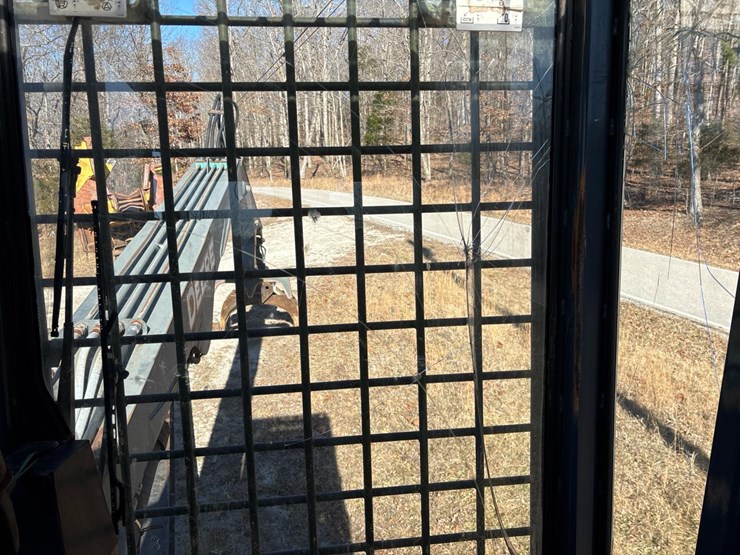 2005-deere-437c-image-25