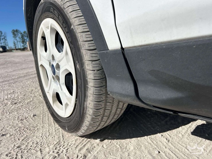 2017-ford-escape-image-22