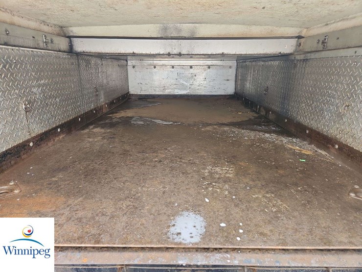 2013-ford-f550-image-38