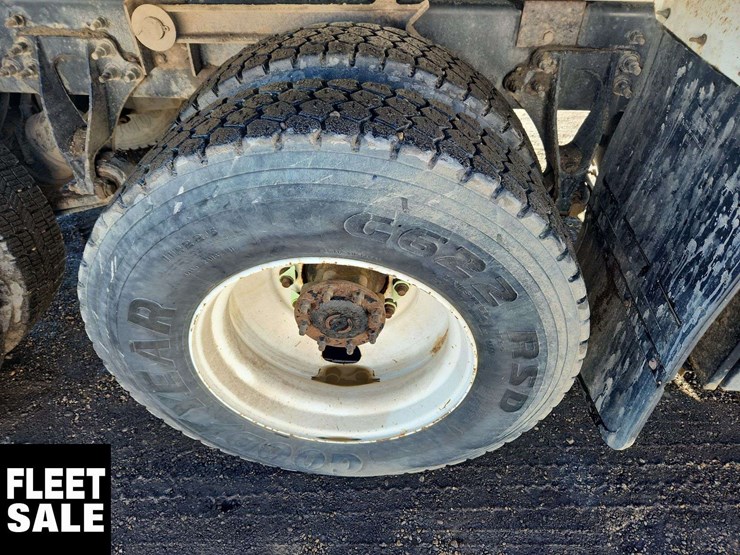 2017-international-workstar-7400-image-12