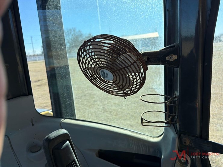 komatsu-pc138us-lc-2-image-16