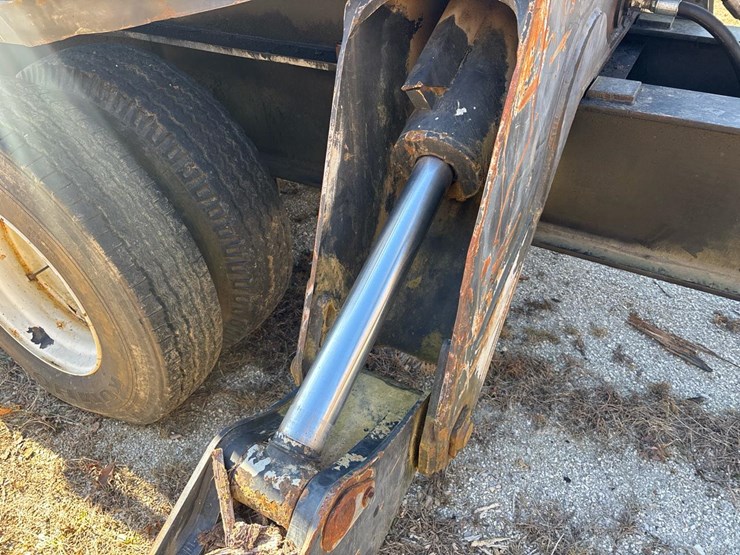 2005-deere-437c-image-15