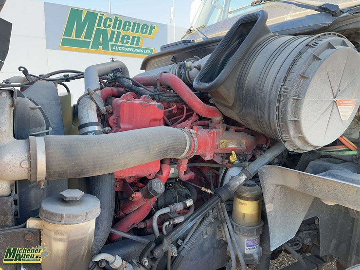 2017-international-prostar-image-22