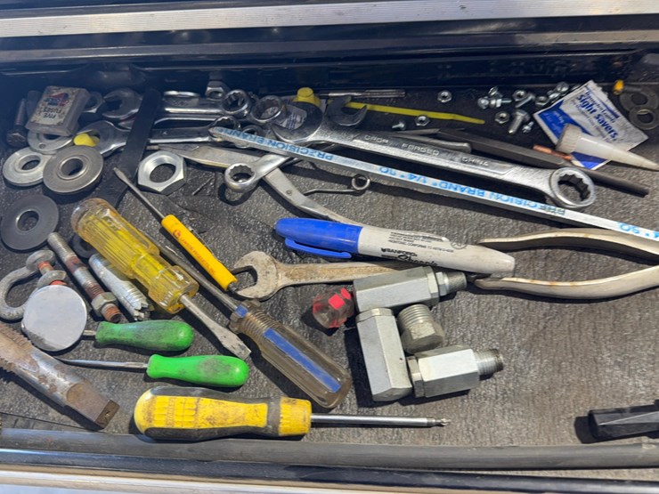 craftsman-toolbox-image-9