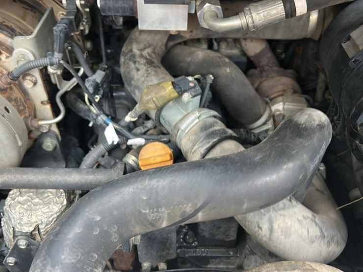 2017-takeuchi-tl8-image-25