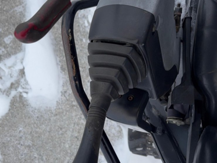 2006-deere-35d-image-26