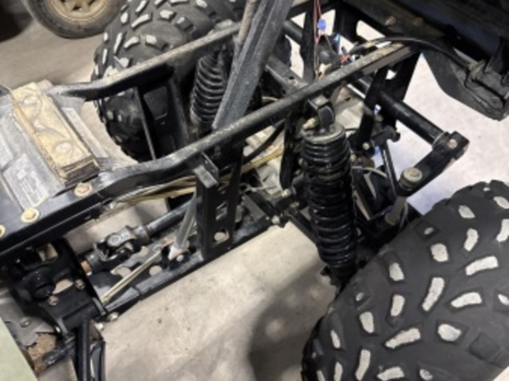 2013-polaris-big-boss-6x6-atv-image-17