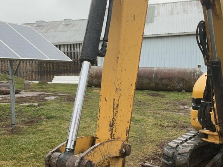 2004-caterpillar-304cr-image-18