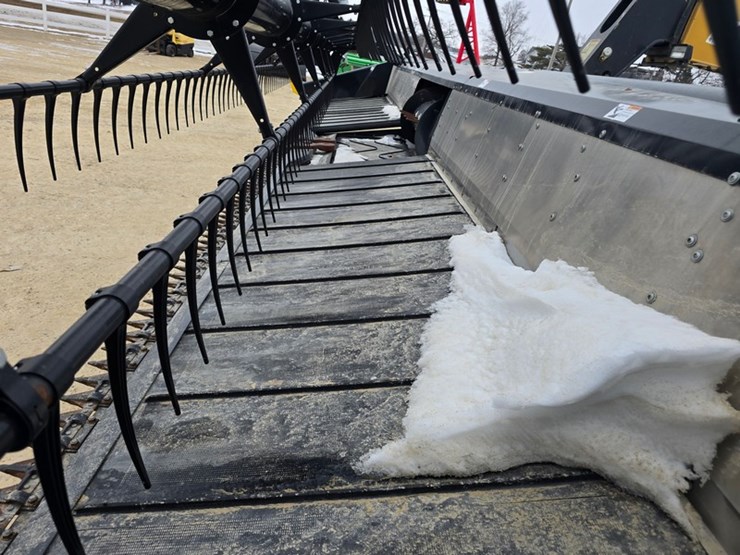 #49-•-geringhoff-30'-flex-draper-grain-head-image-3