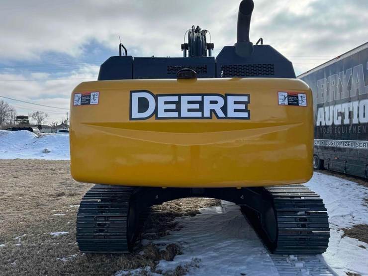 2019-deere-210g-image-5