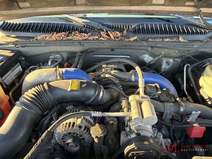 2001-sierra-3500-pickup-truck-image-16