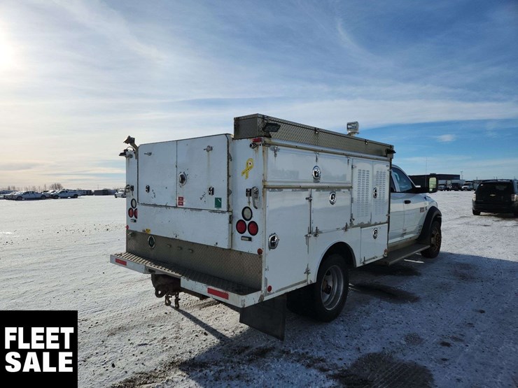 2012-ram-5500-4x4-s/a-service-truck-image-4