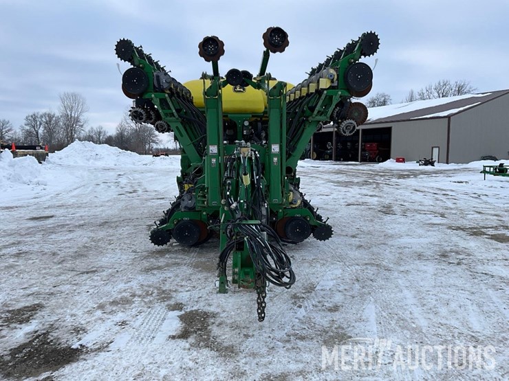 2012-john-deere-1790-image-8