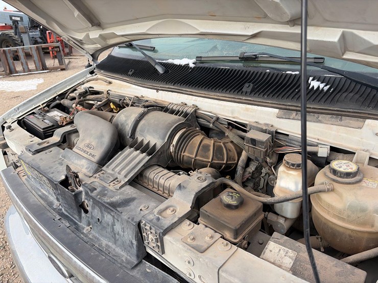 2007-ford-econoline-van-image-17