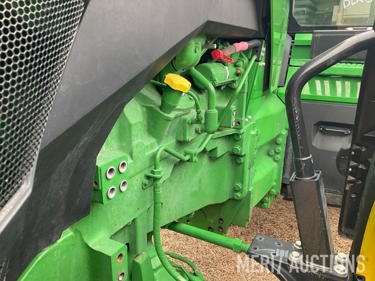 2024-john-deere-8r-250-image-13