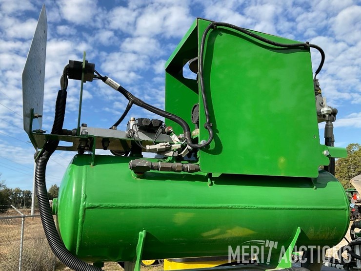 2020-john-deere-1770nt-image-22
