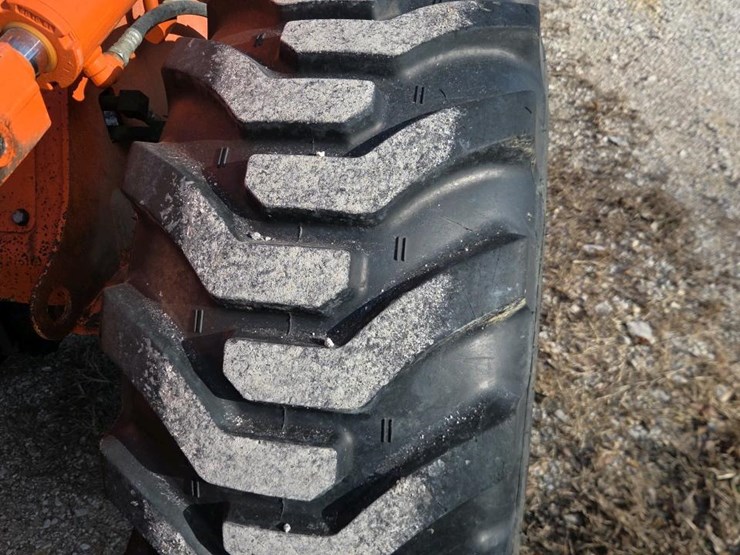 2017-hitachi-zw80-5b-image-10