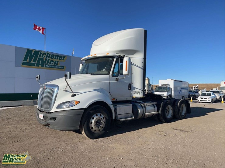 2017-international-prostar-image-1