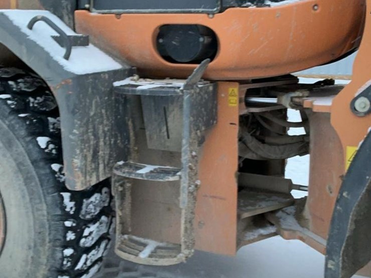 2016-case-621f-xr-image-37