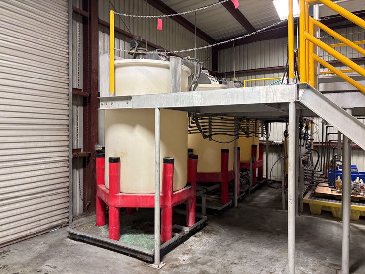 #425-•-3-tank-chem/-soap-mixing/-manufacturing-system-image-2