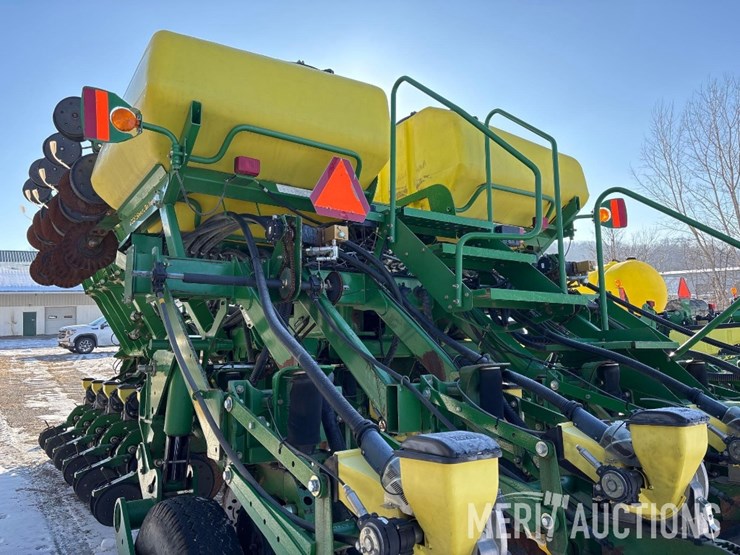 2006-john-deere-1790-image-21