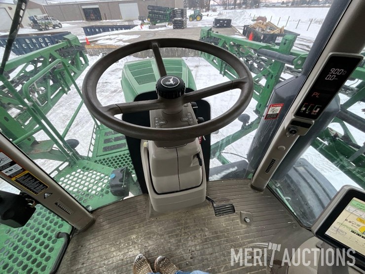 2015-john-deere-r4038-image-44