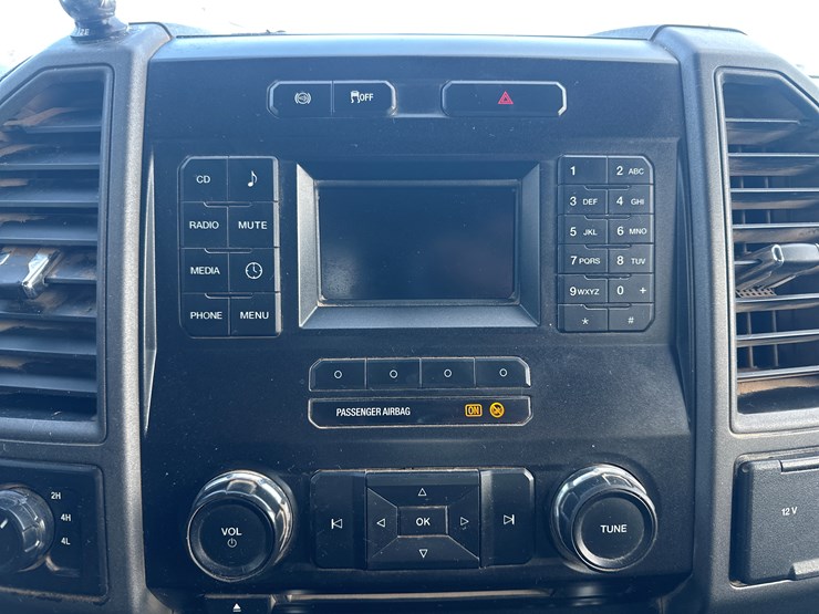 2017-ford-f350-image-43