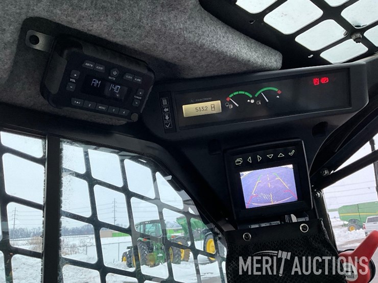 2023-deere-333g-image-27