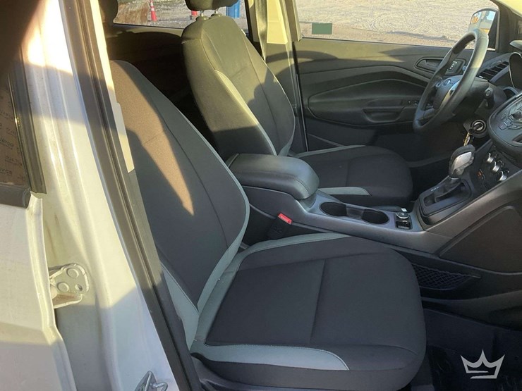 2016-ford-escape-image-23