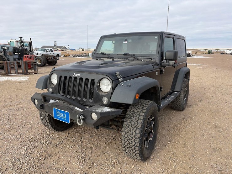 2016-jeep-wrangler-sport-image-2