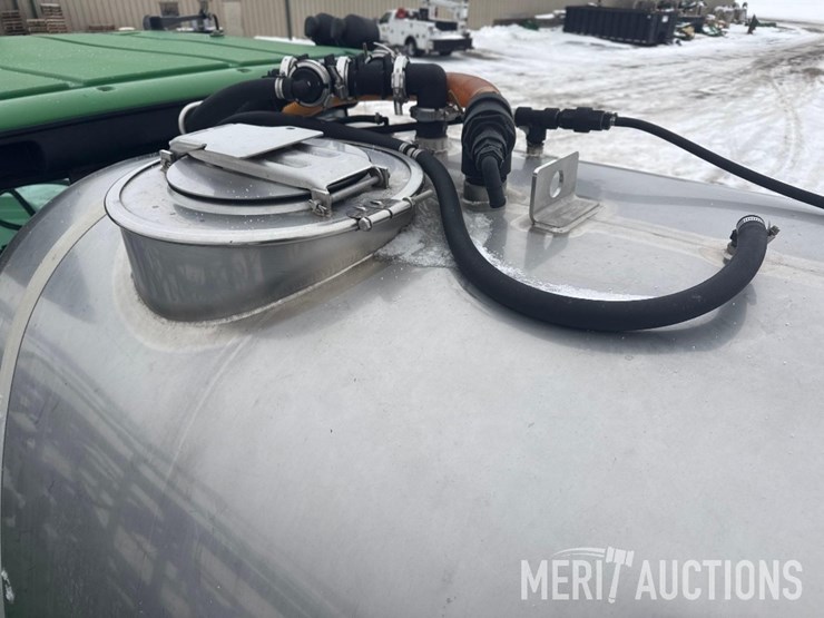 2010-john-deere-4830-image-54