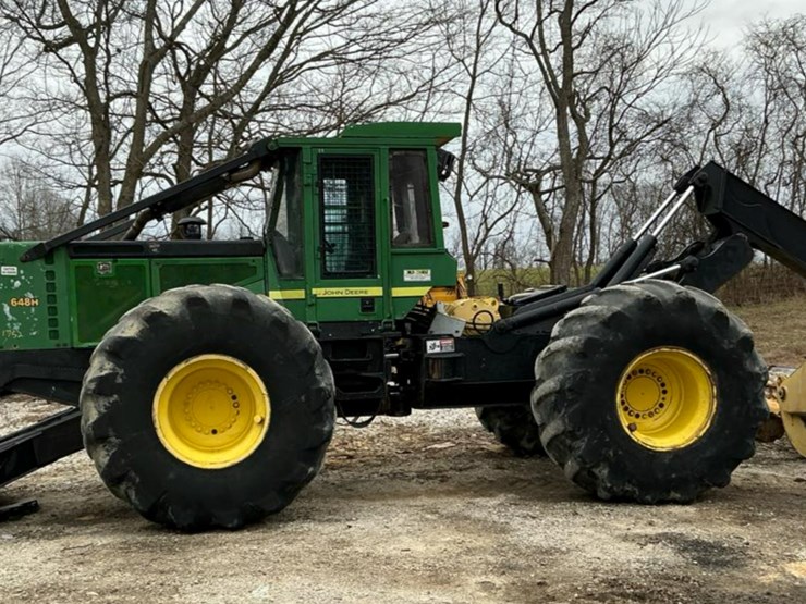 2010-deere-648h-image-2