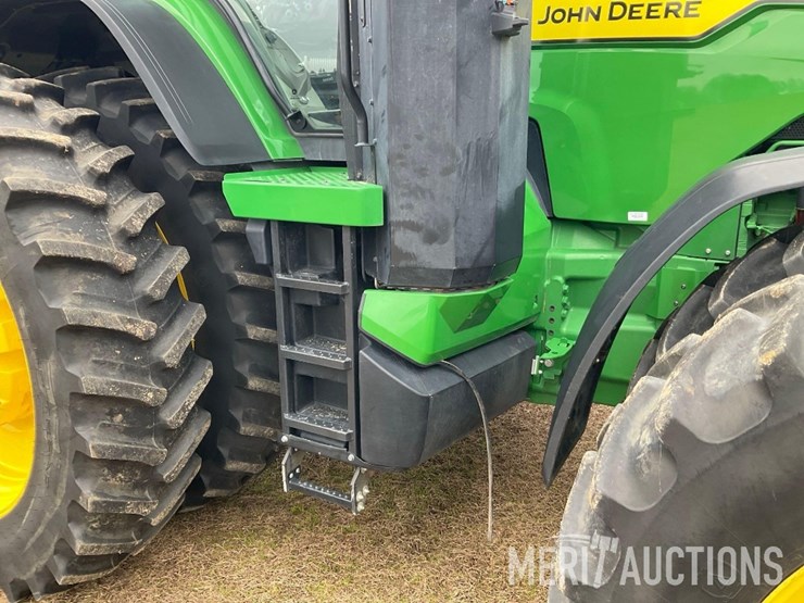 2023-john-deere-8r-370-image-33