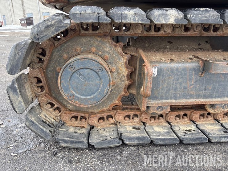 2019-bobcat-e85-image-23