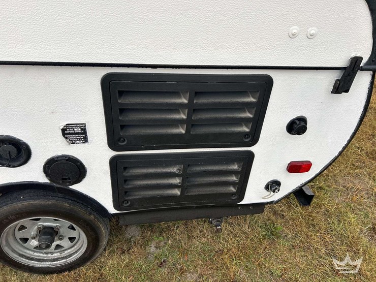 2014-forest-river-pop-up-trailer-image-8