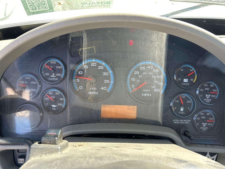 2013-international-durastar-4300-image-15